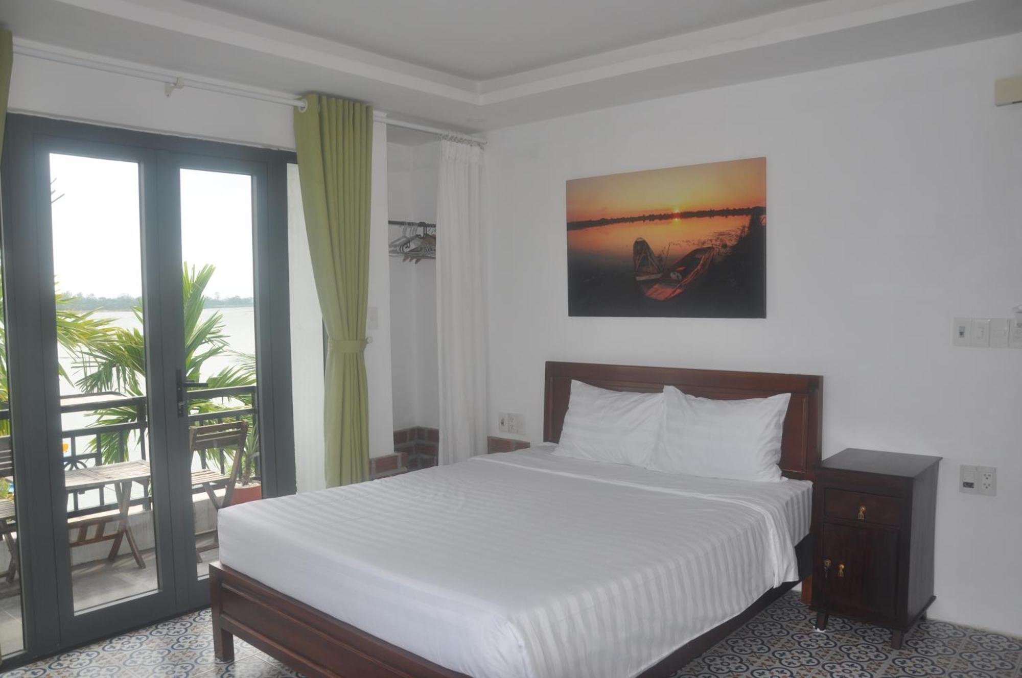 Autumn Bay Riverside Hotel Hoi An