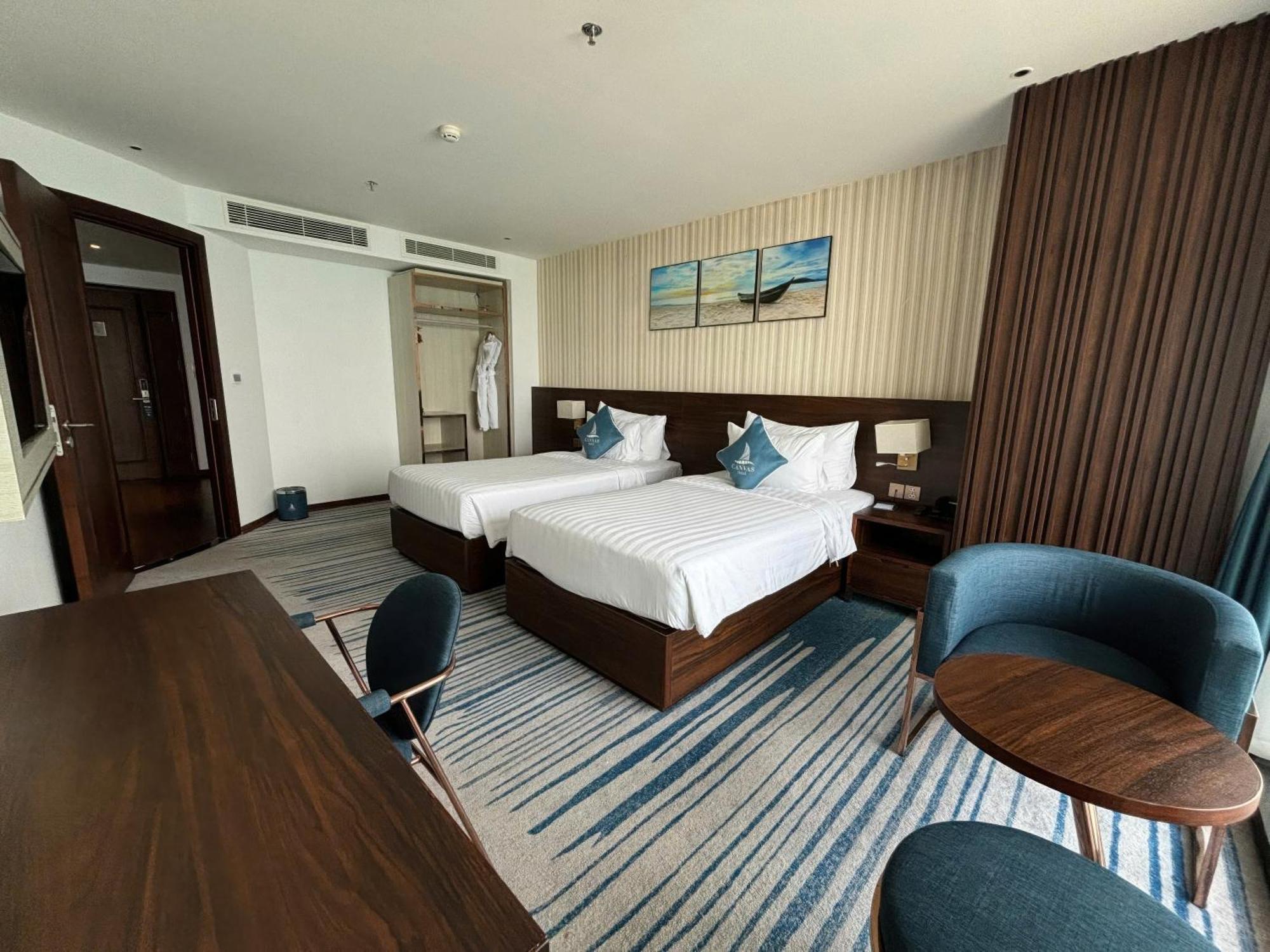 Hotel Canvas 4*