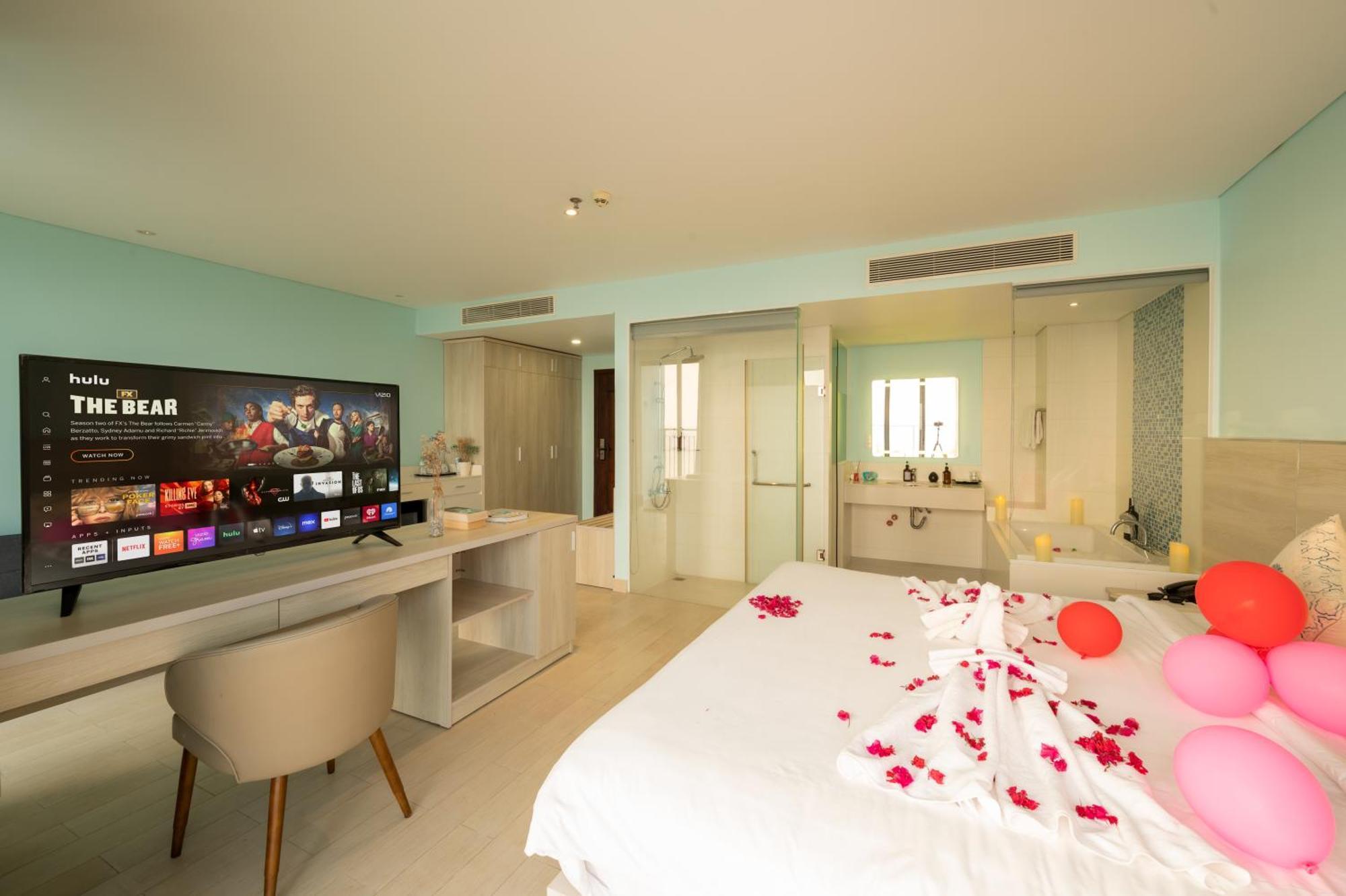 Haya Sea View 4*