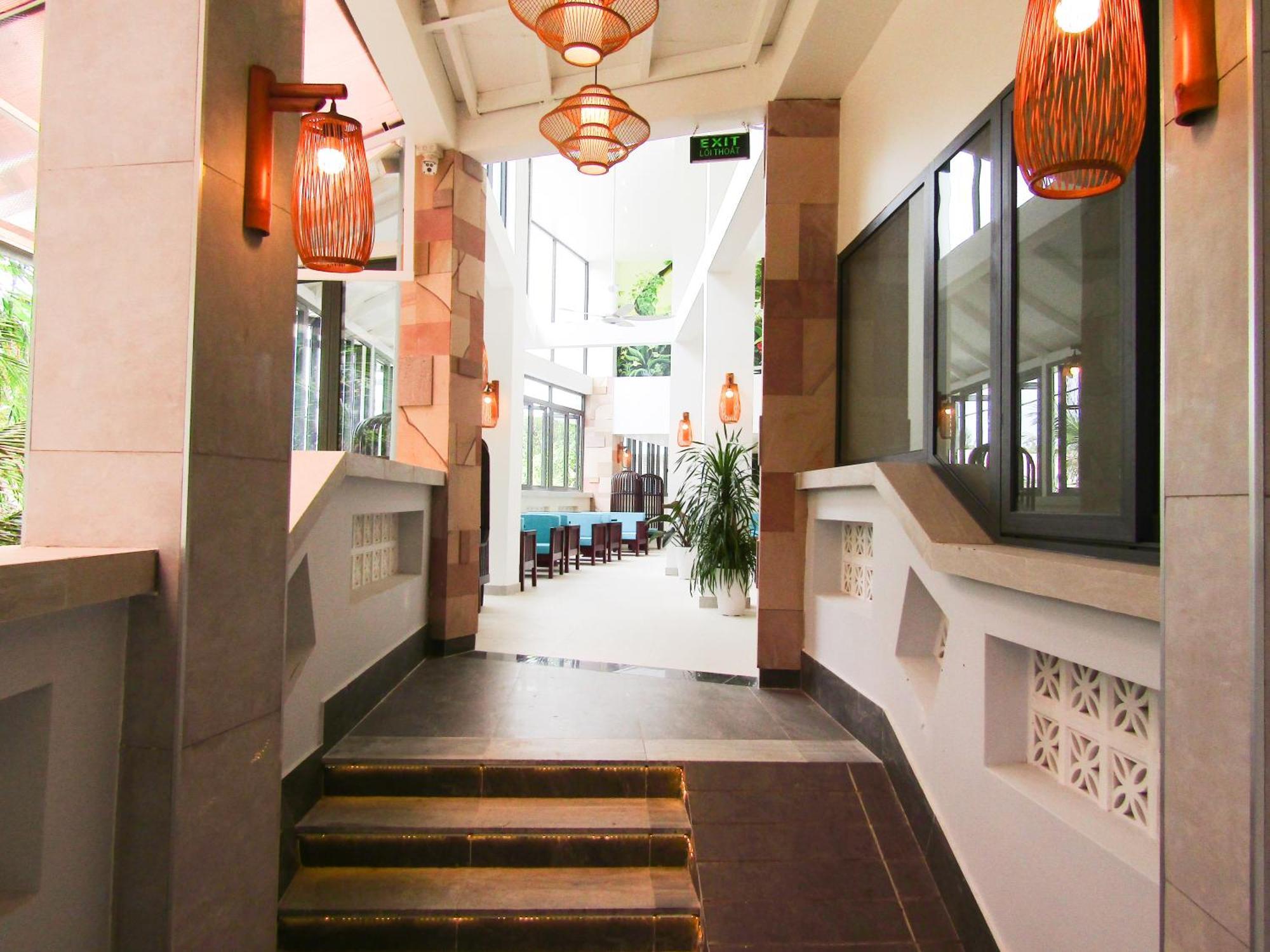 Haya Sea View Hotel