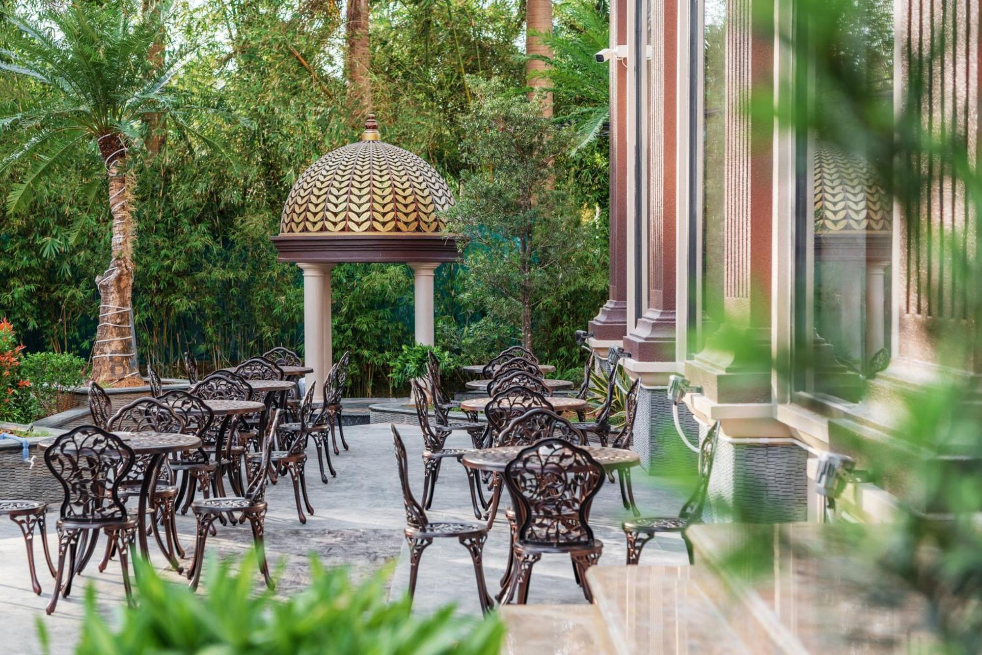 Aquasun Khách sạn 4*