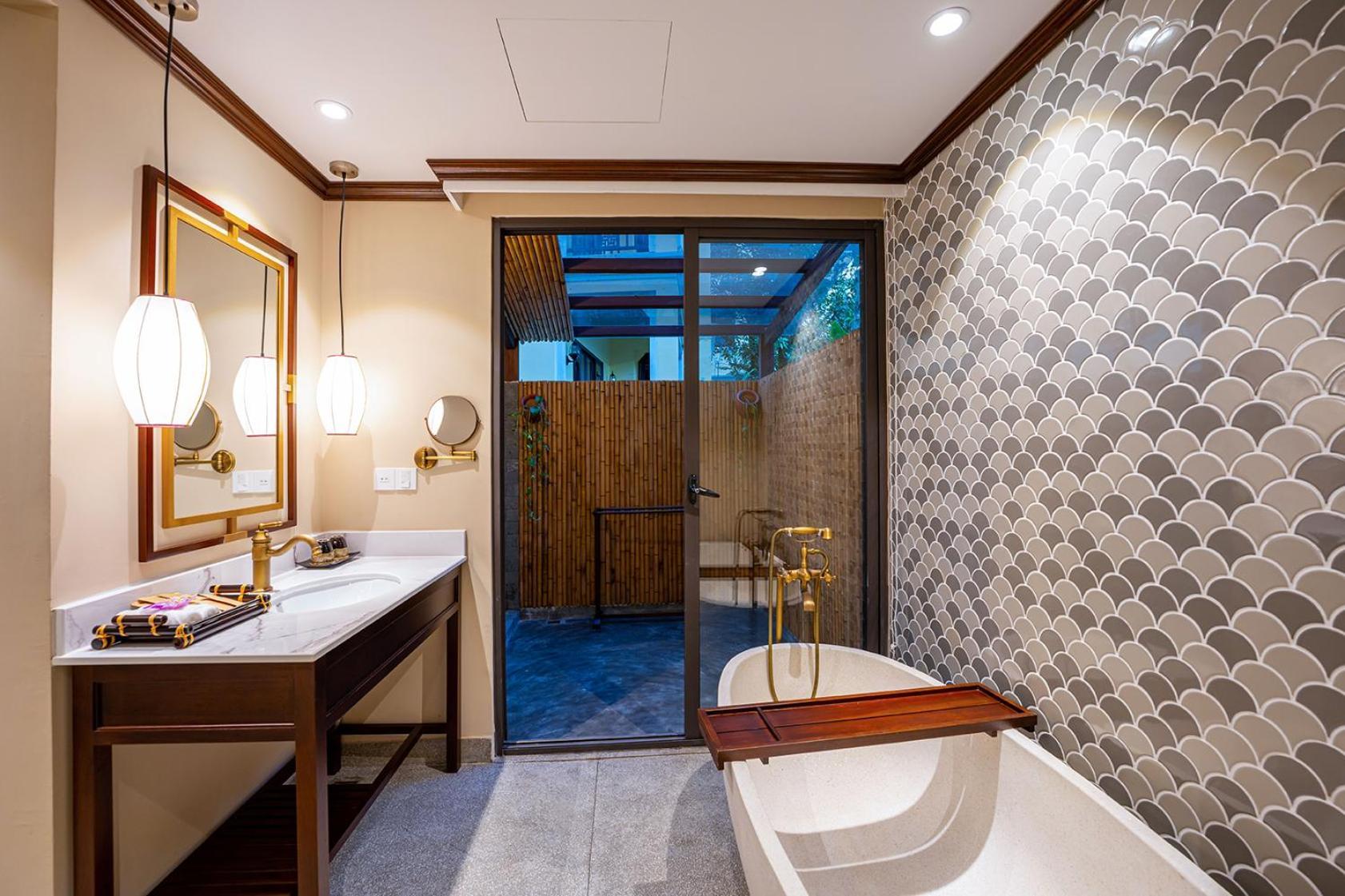 Hotel Ahoy Boutique &