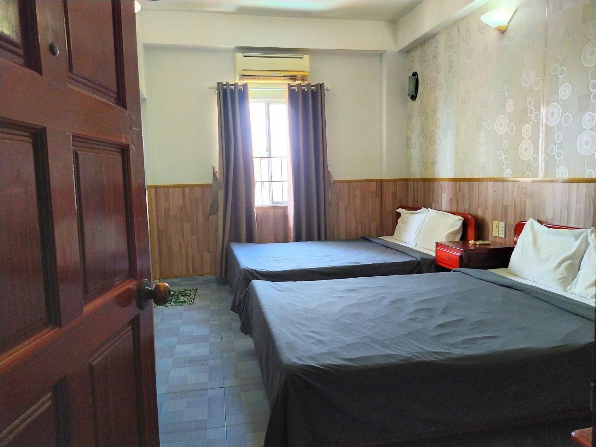 Tue Tinh Tower Hotel