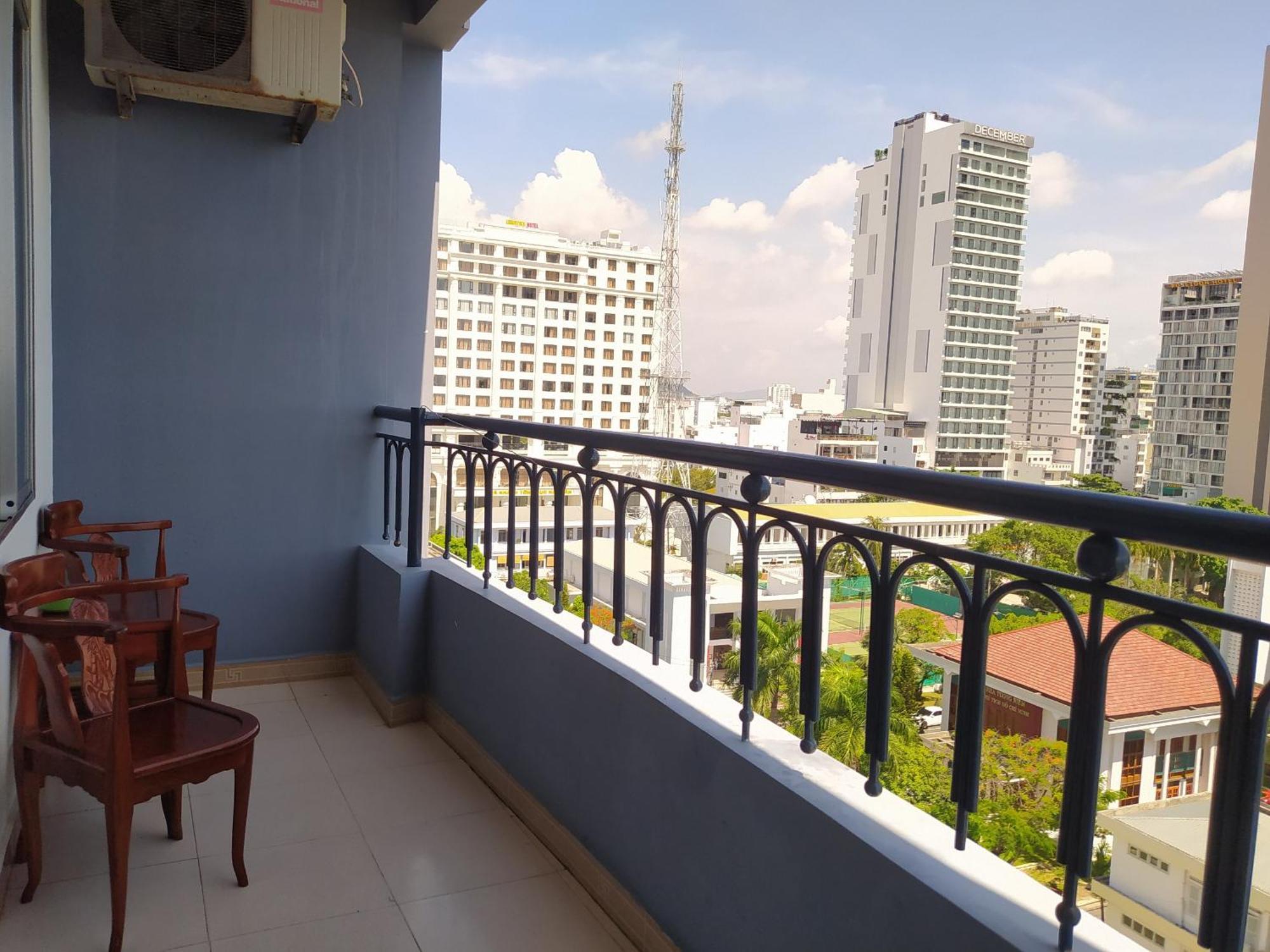 Hotel Tue Tinh Tower Nha Trang