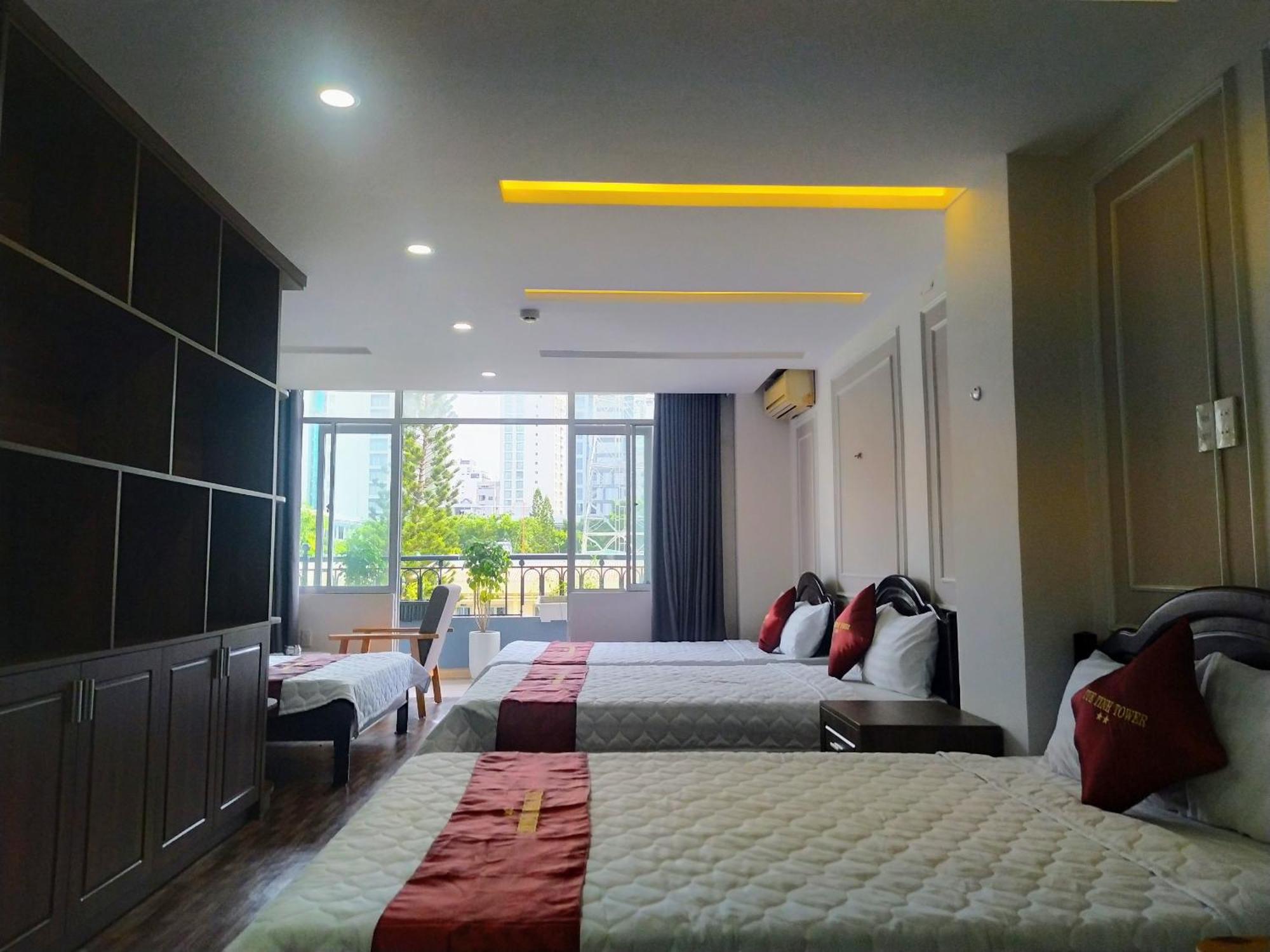Hotel Tue Tinh Tower