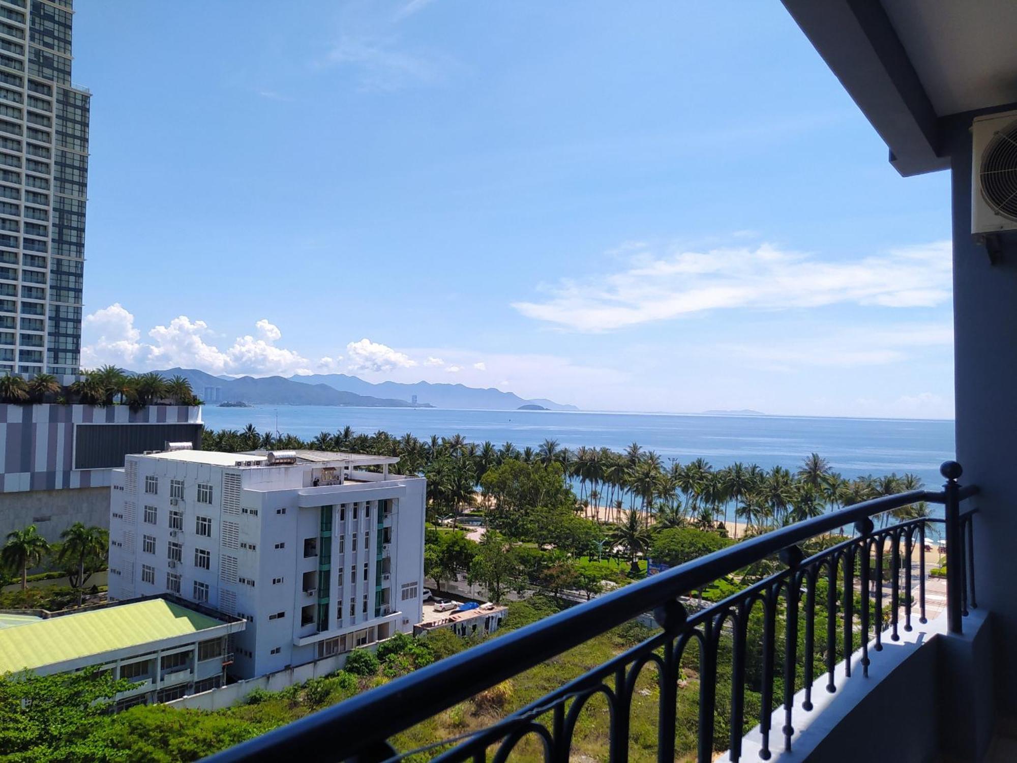 Hotel Tue Tinh Tower *