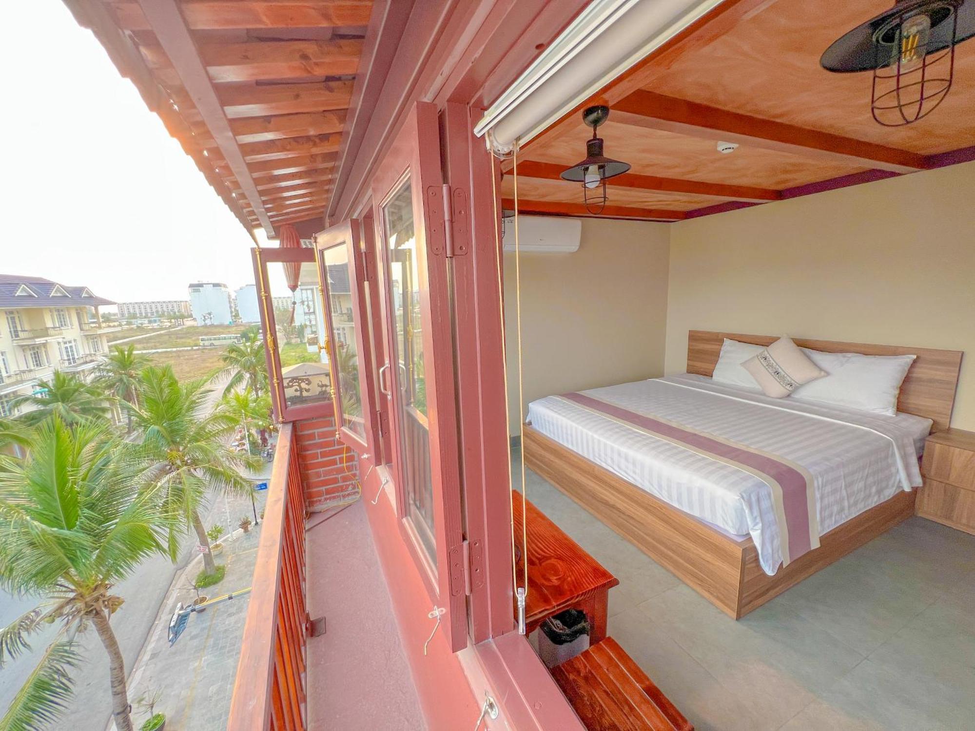 Canh Buom - Tuan Chau Hotel
