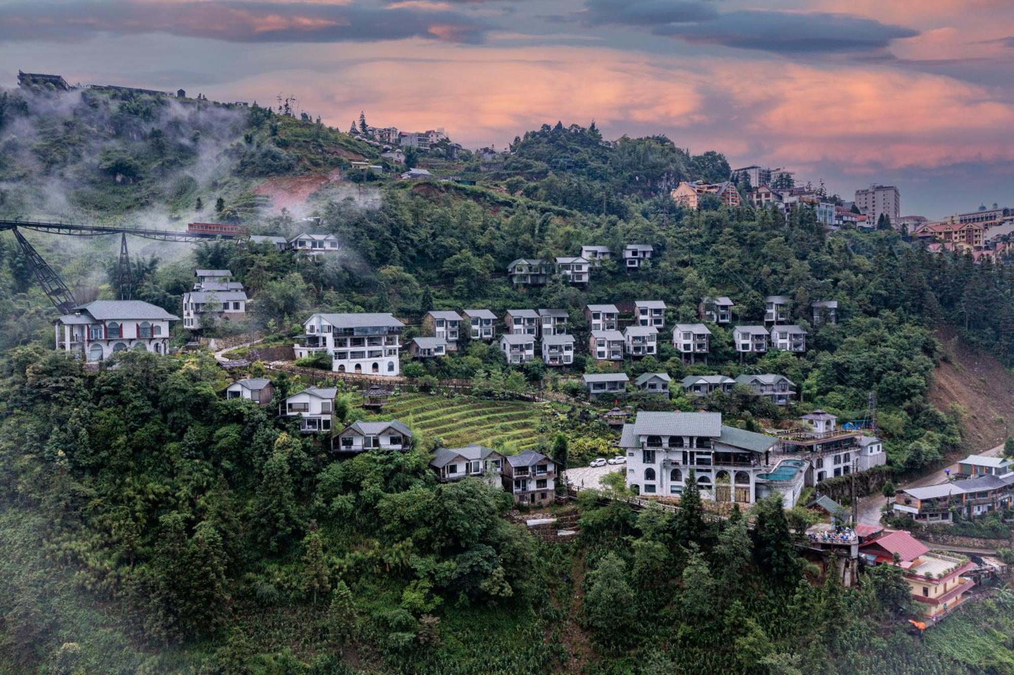 Catcat Hills & Resort 4*