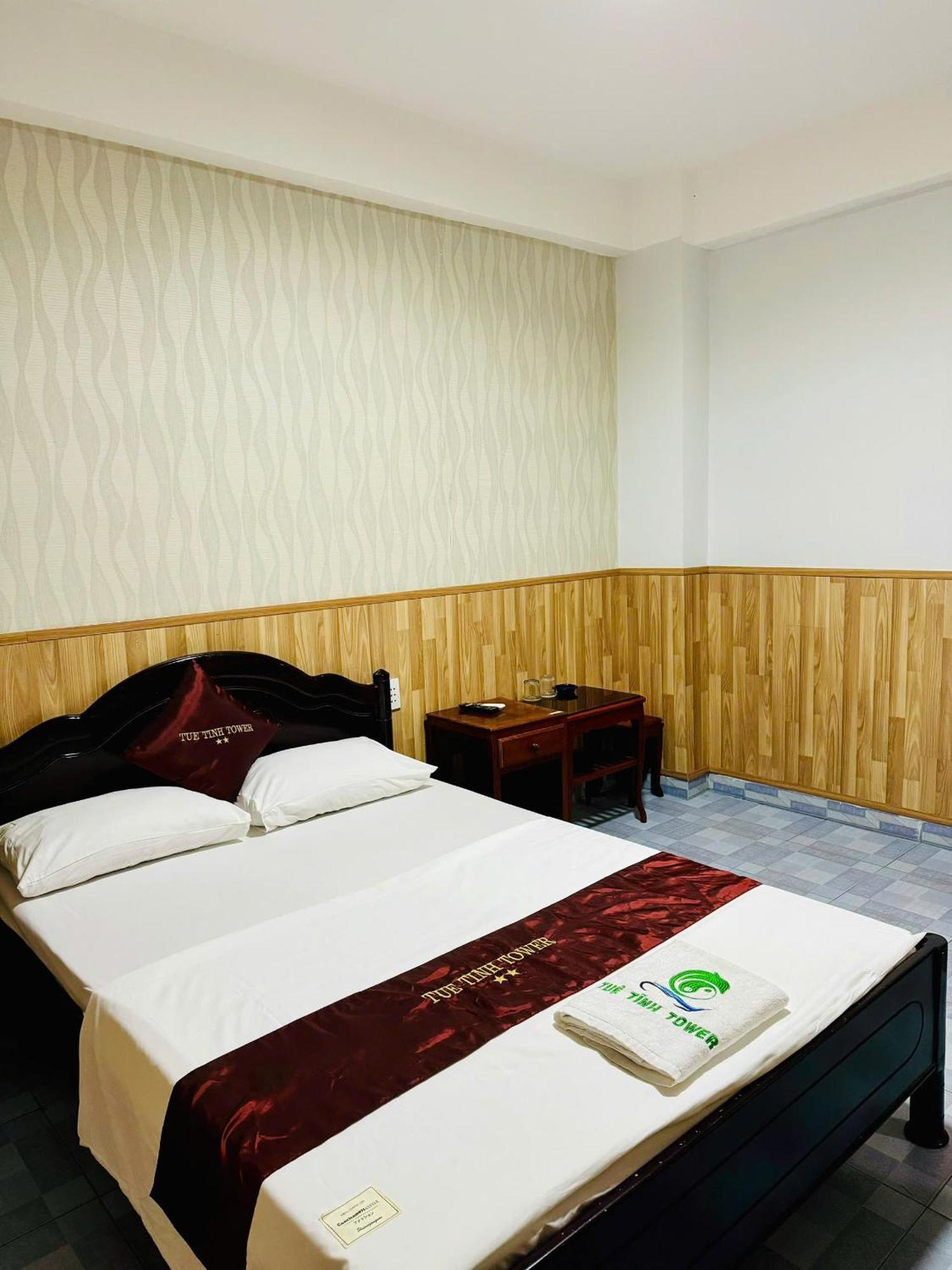 Tue Tinh Tower Hotel *