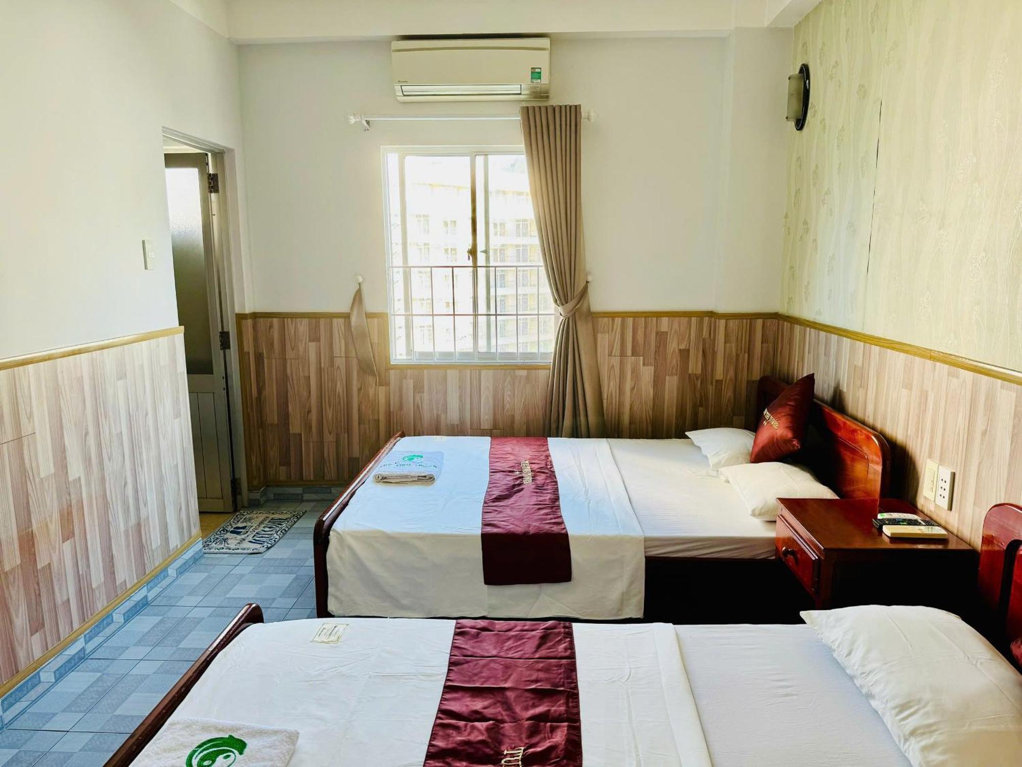 Tue Tinh Tower Hotel *