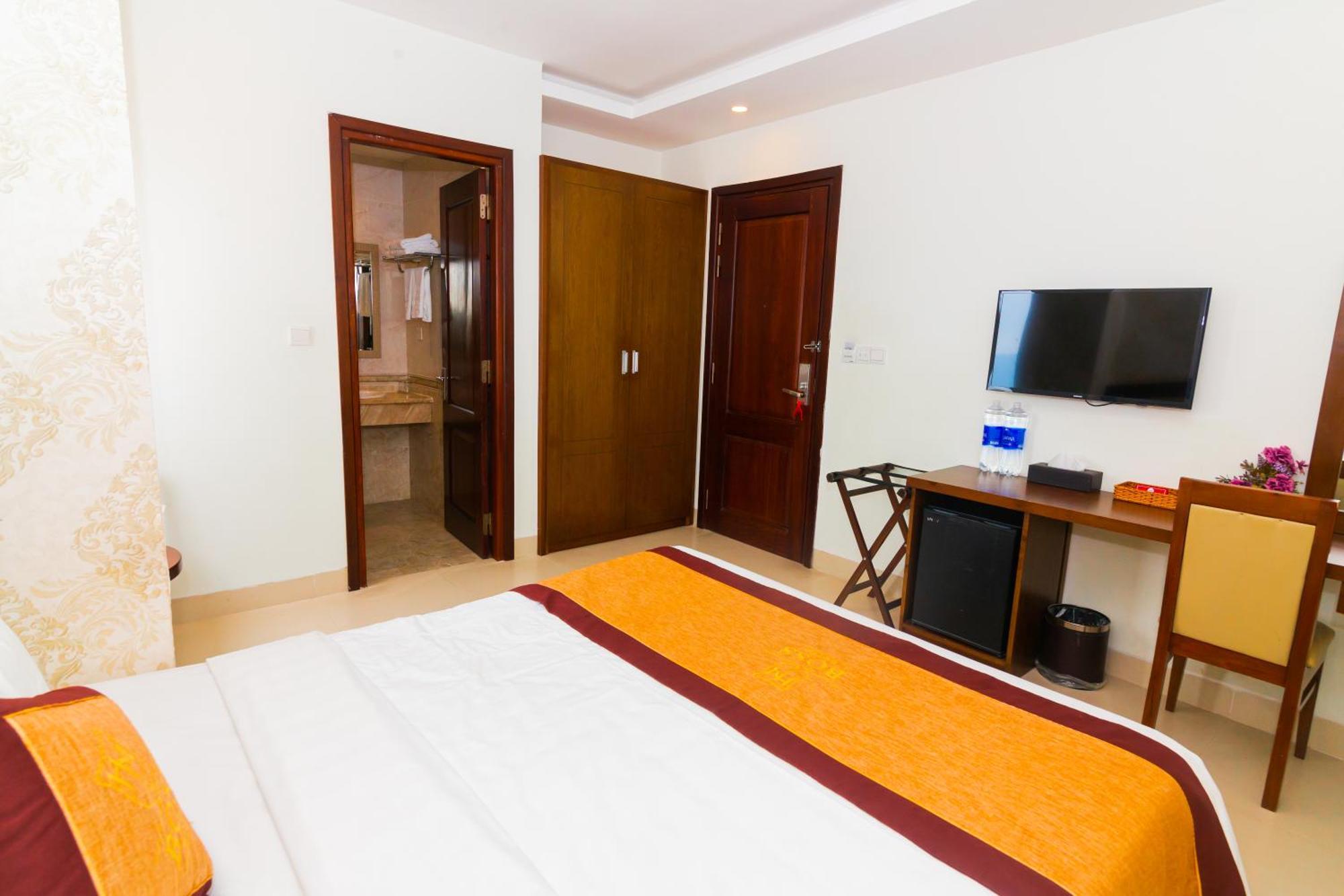 Hotel Boss 4*