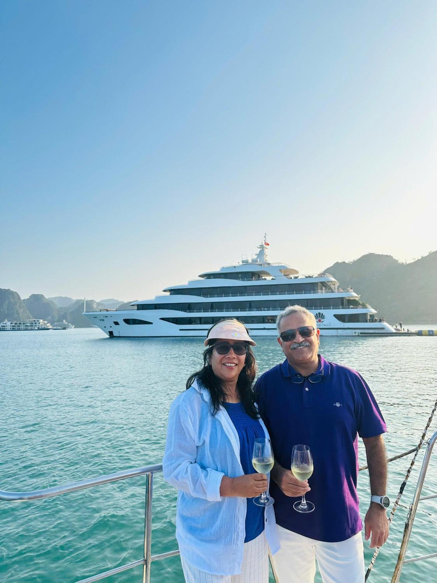  Scarlet Pearl Cruises - Wonder On Lan Ha Bay 5*