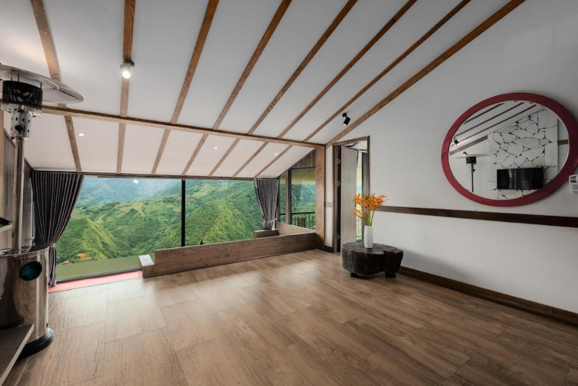 Resort Catcat Hills & 4*