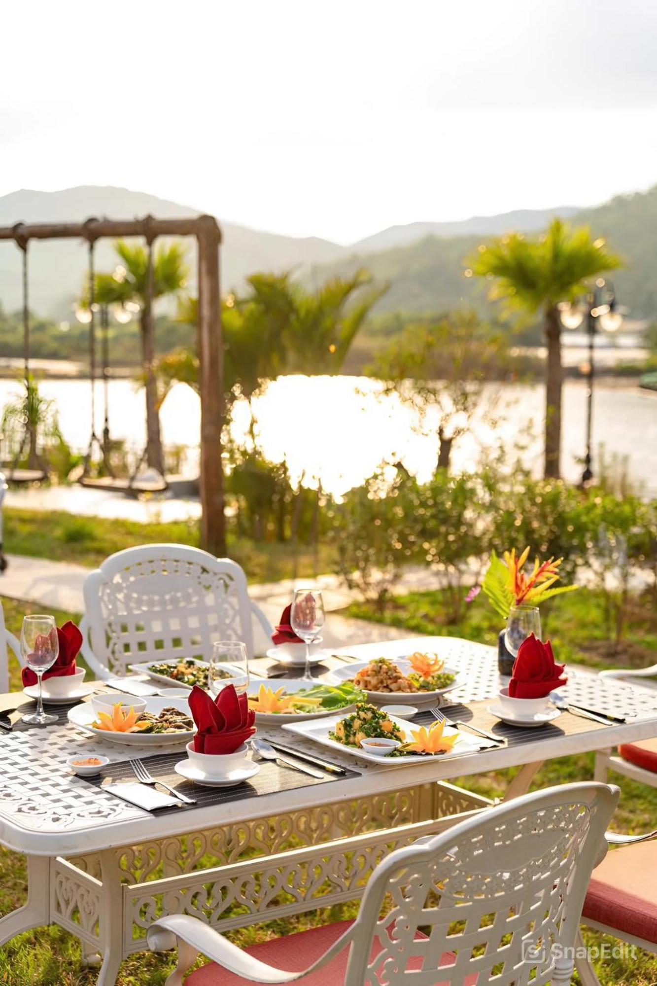 Hotel Cami Riverside Da Nang