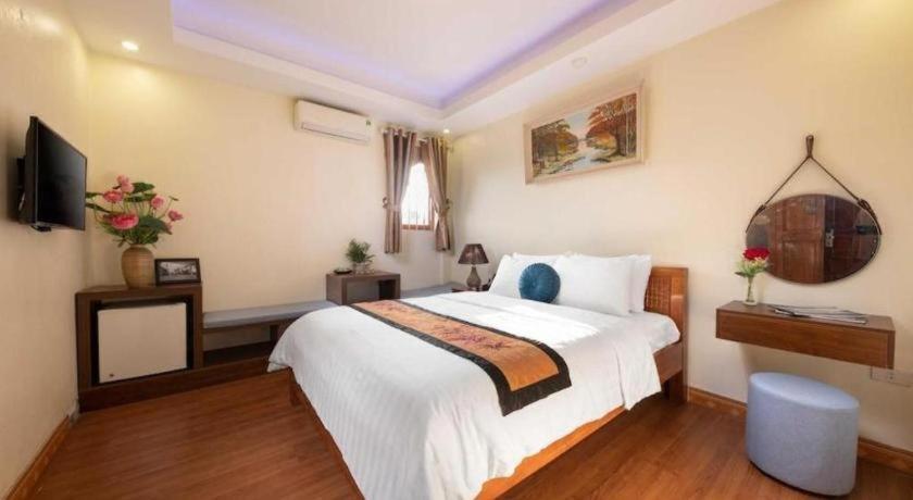 Hotel Viet Village