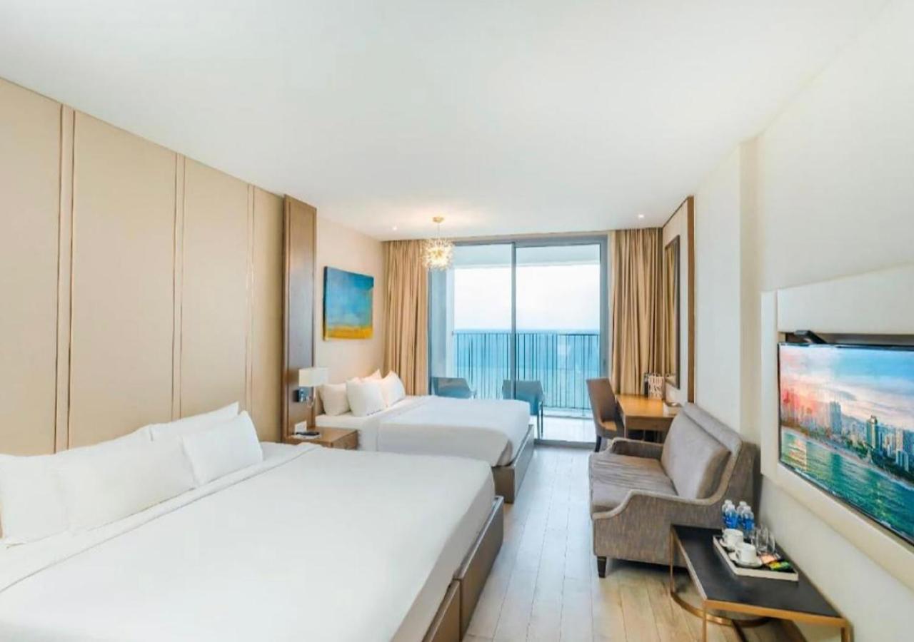 Ocean Panorama Residences *