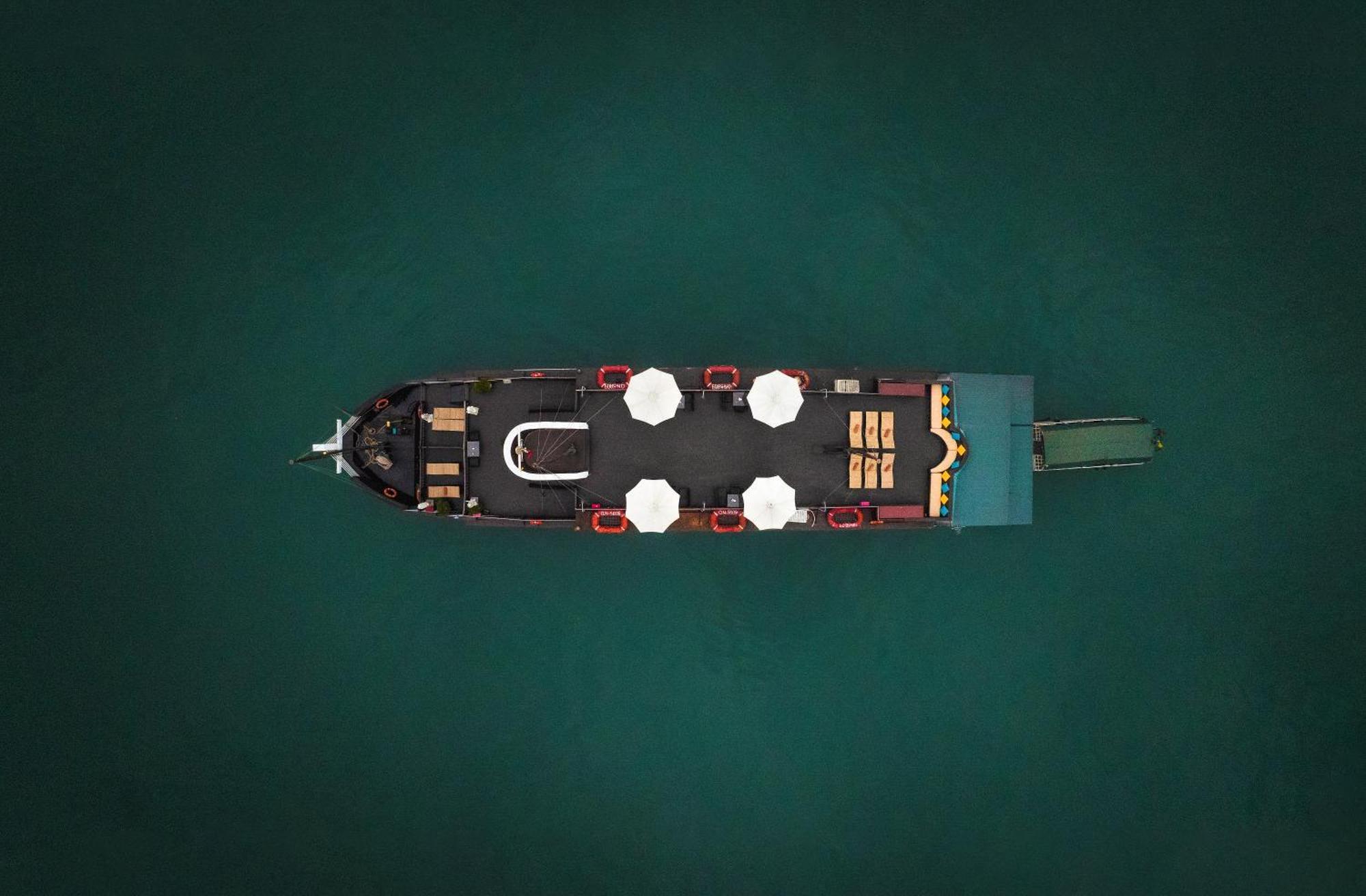 Bhaya Boutique Halong Cruise - Managed By Vina Cruise Botel Ha Long