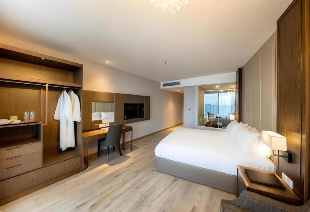 Aparthotel Panorama Wins Residences