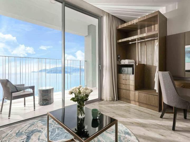 Panorama Wins Residences