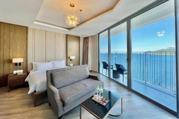 Panorama Wins Residences Aparthotel