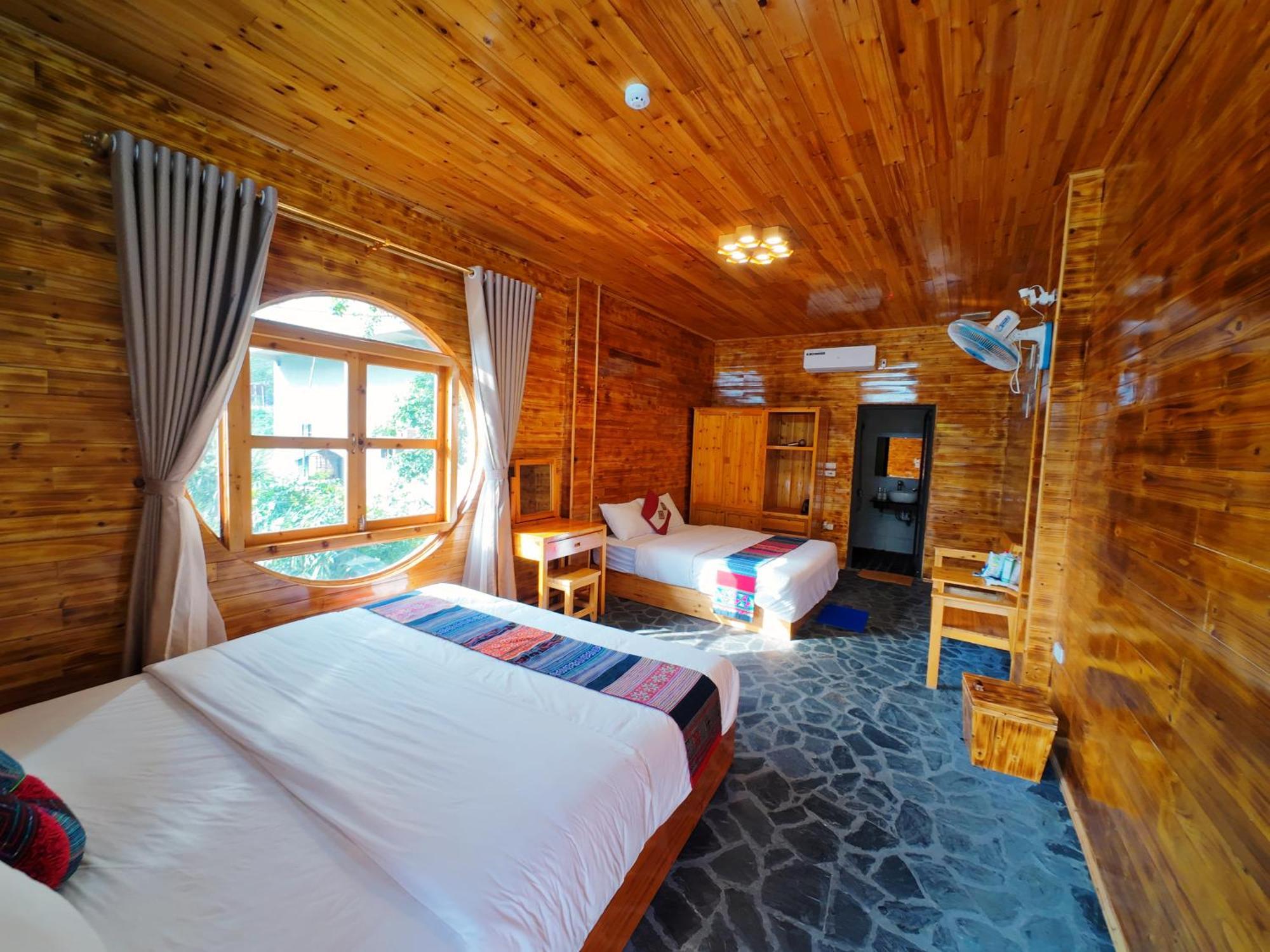 Resort Mt House