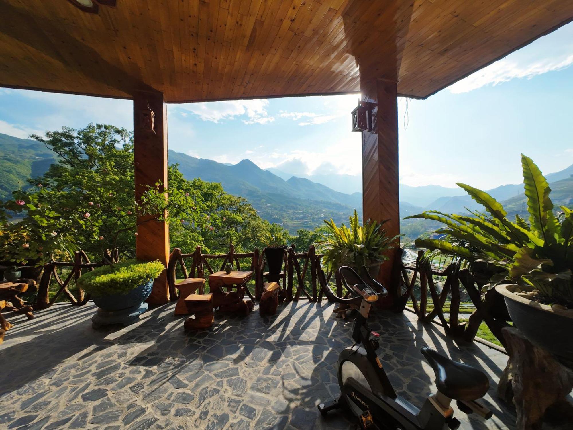 Resort Mt House 3*