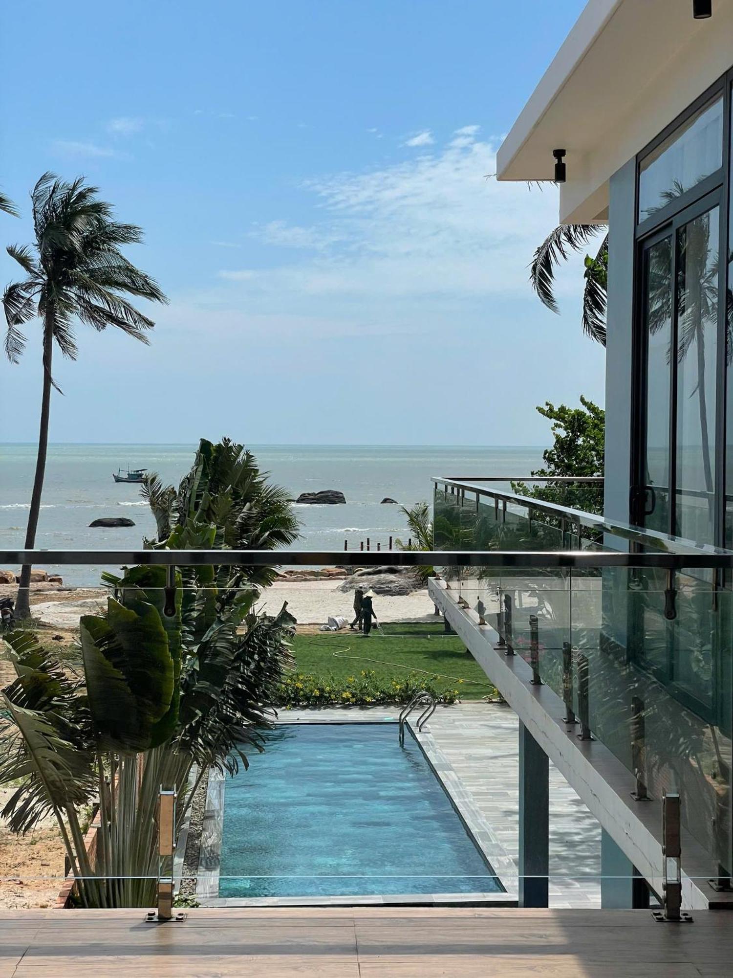 Khalid's House At The East Coast