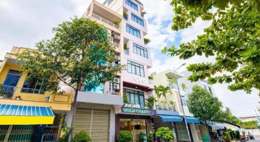 Gold Coast Hotel
