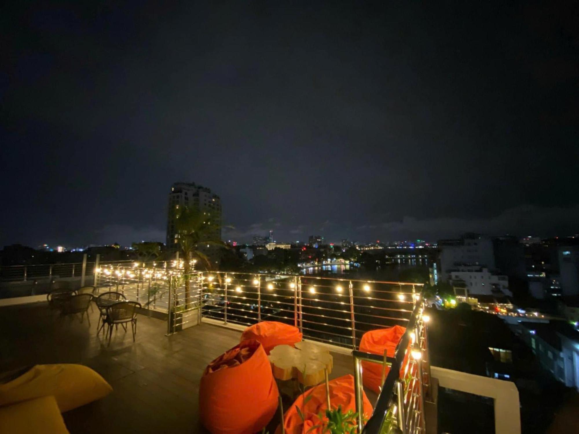 Luxe Paradise & 4*