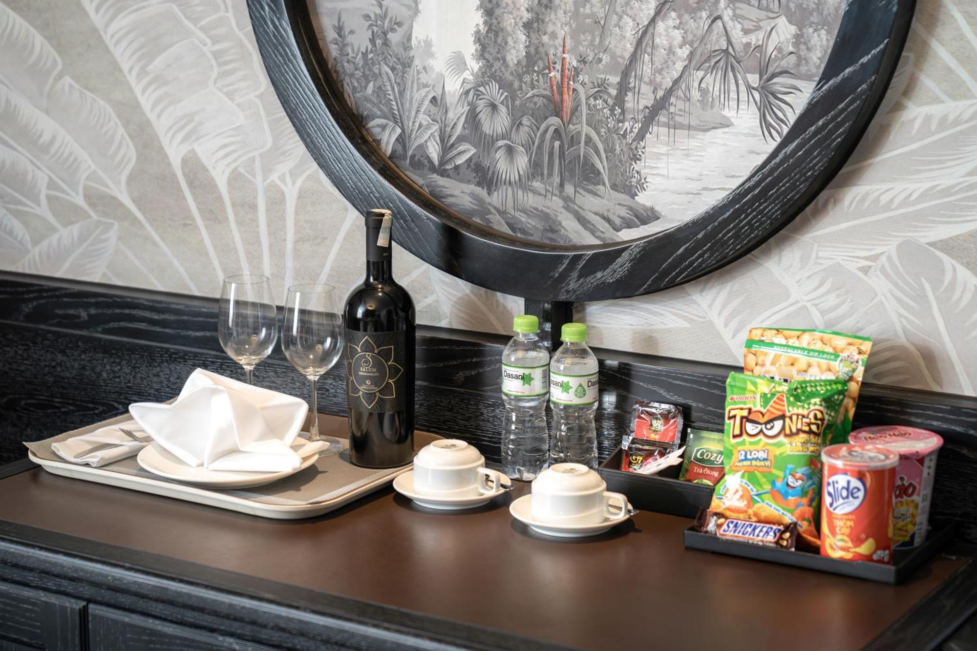Luxe Paradise & Khách sạn 4*