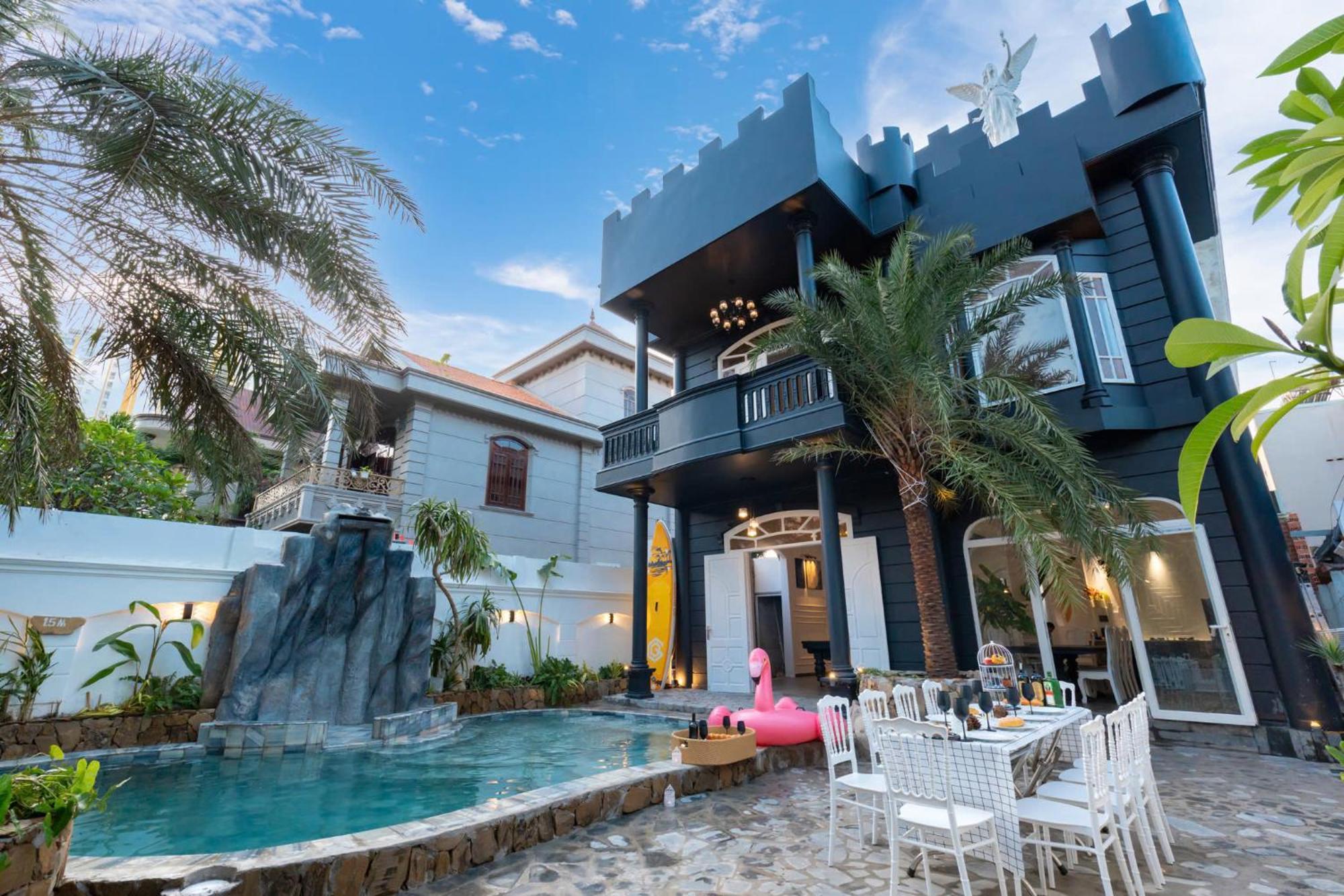 Villa Candle In The Wind - Gan Bai Sau