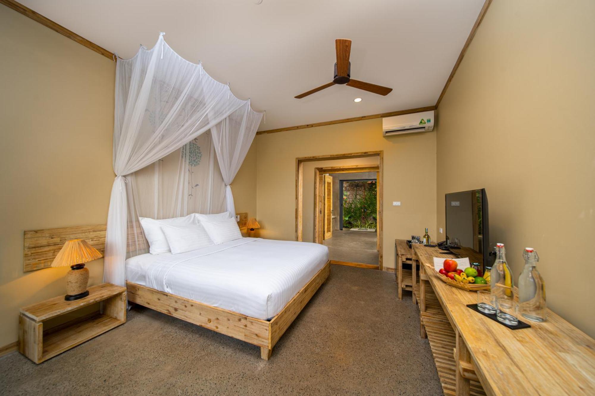 Lahana & Phu Quoc