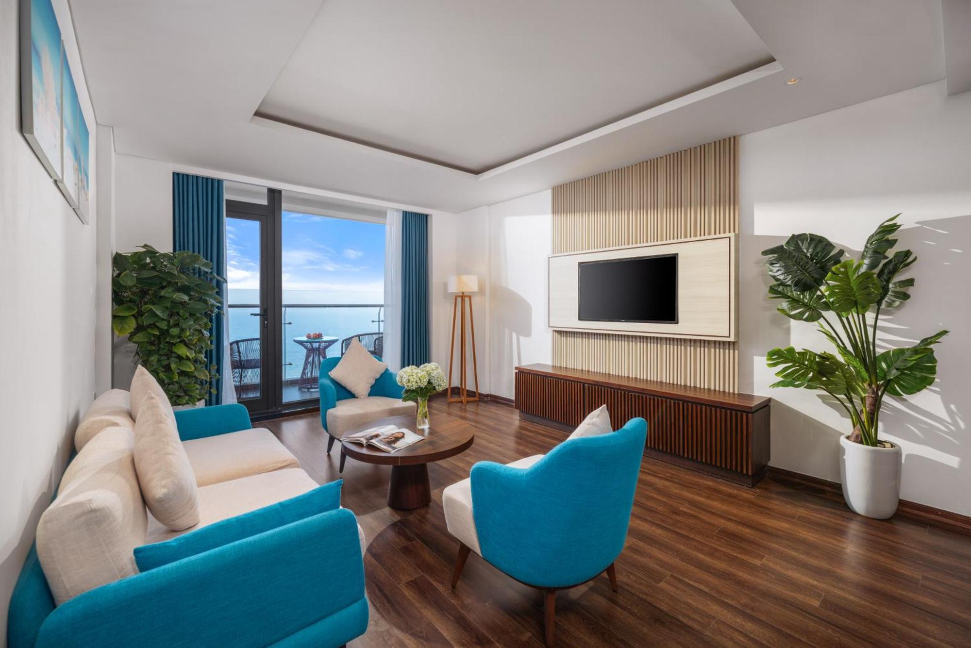 Hotel Canvas 4*