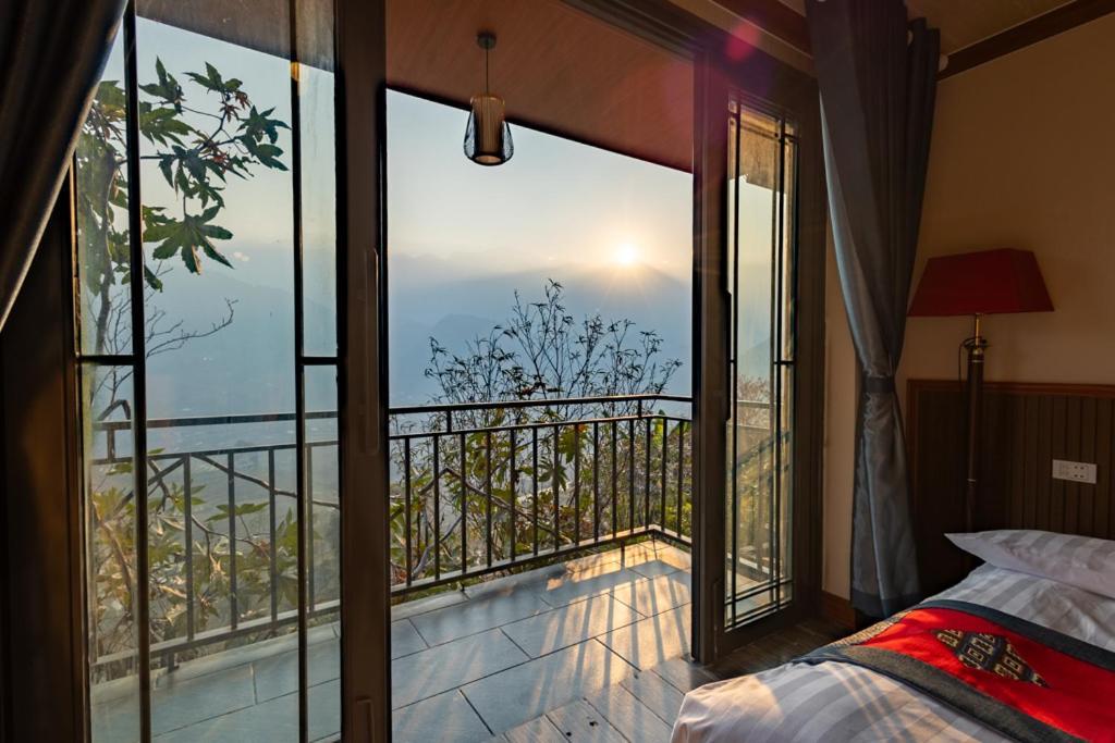 Muong Hoa Hillside Homestay *