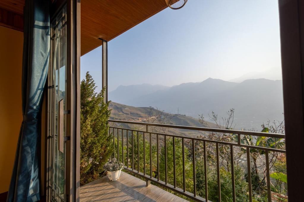Homestay Muong Hoa Hillside *