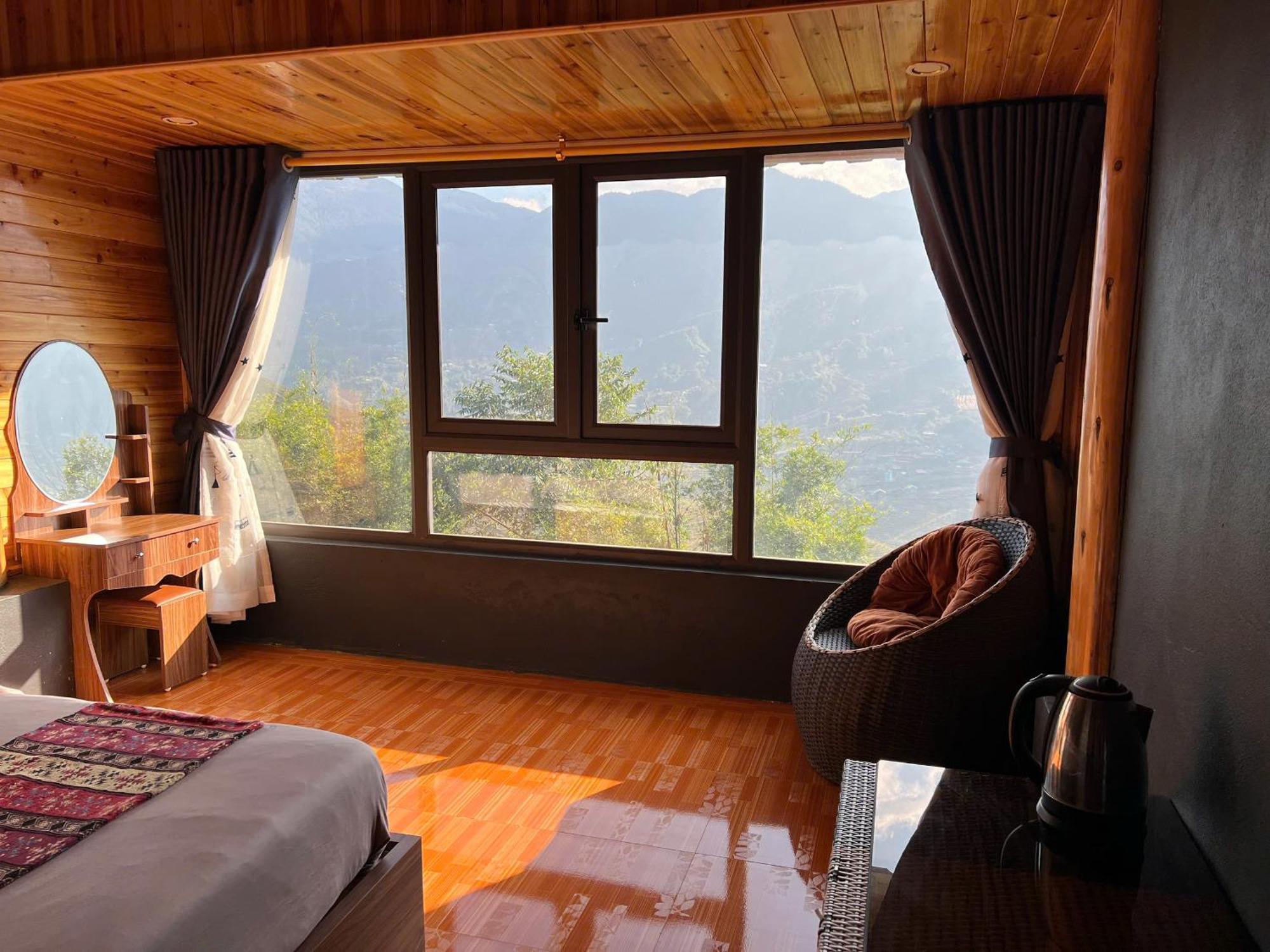 Muong Hoa Hillside