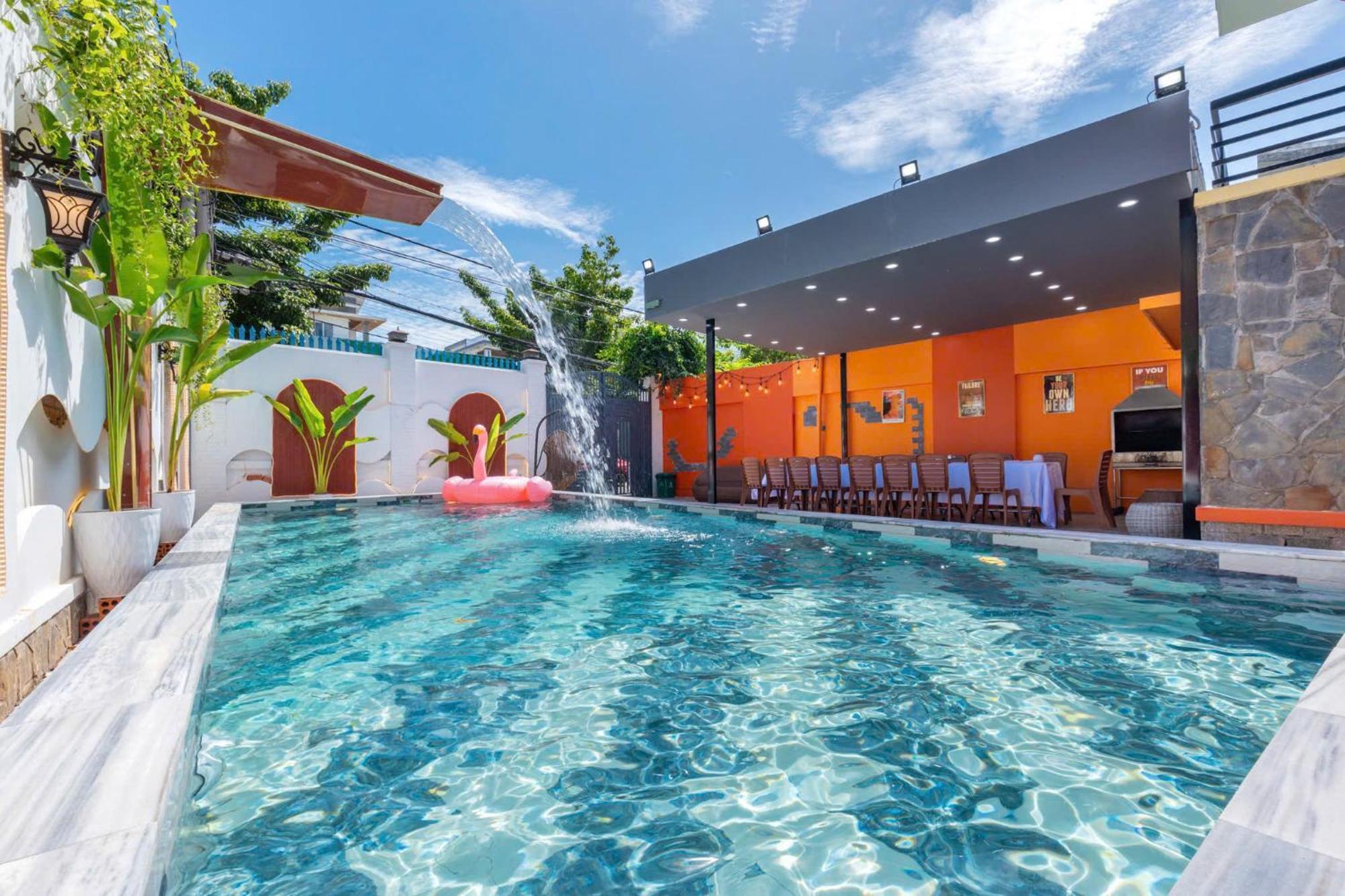 Sunday 168 - Free Bida Karaoke - Gan Bien Bai Sau Thuy Villa