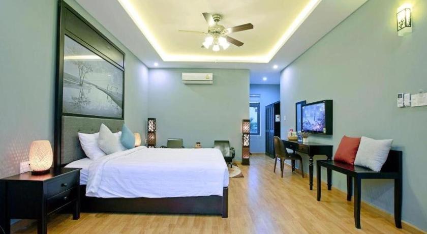 Friendly Hoian Hieu Nhon