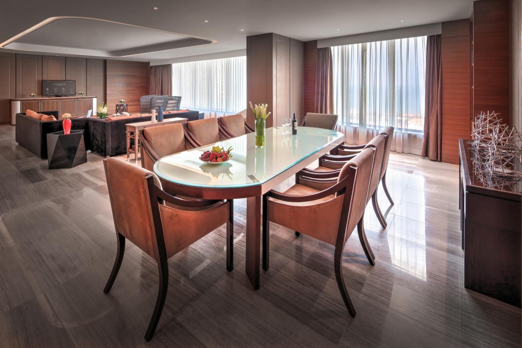 Pullman 5*