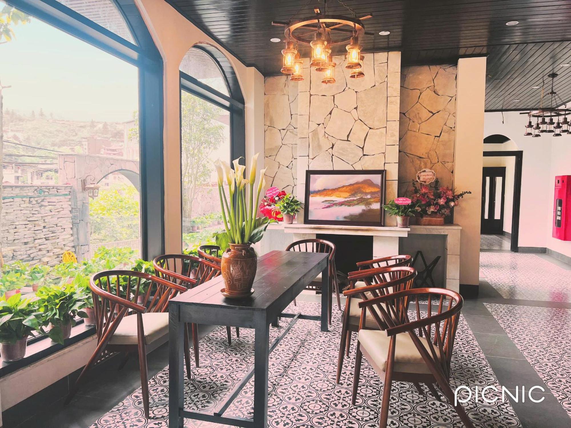 Florence Hotel *