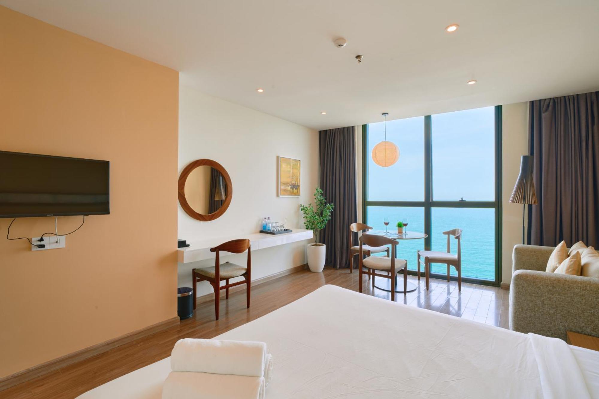 S Lux Starcity With Sea View Aparthotel Nha Trang