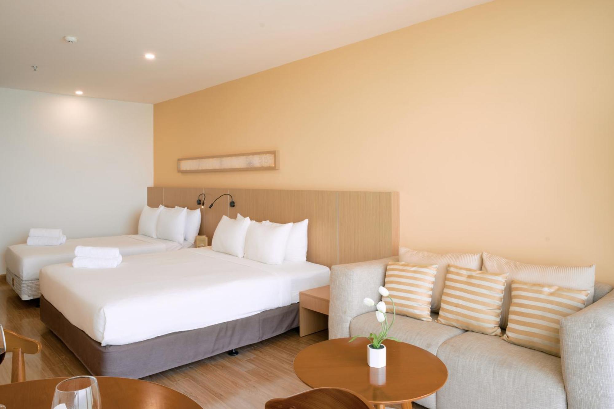 S Lux Starcity With Sea View * Nha Trang