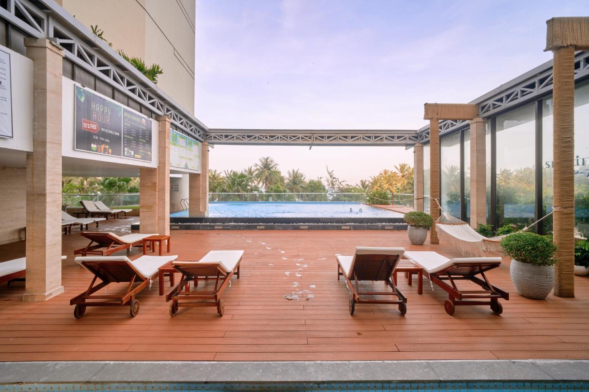 Aparthotel S Lux Starcity With Sea View