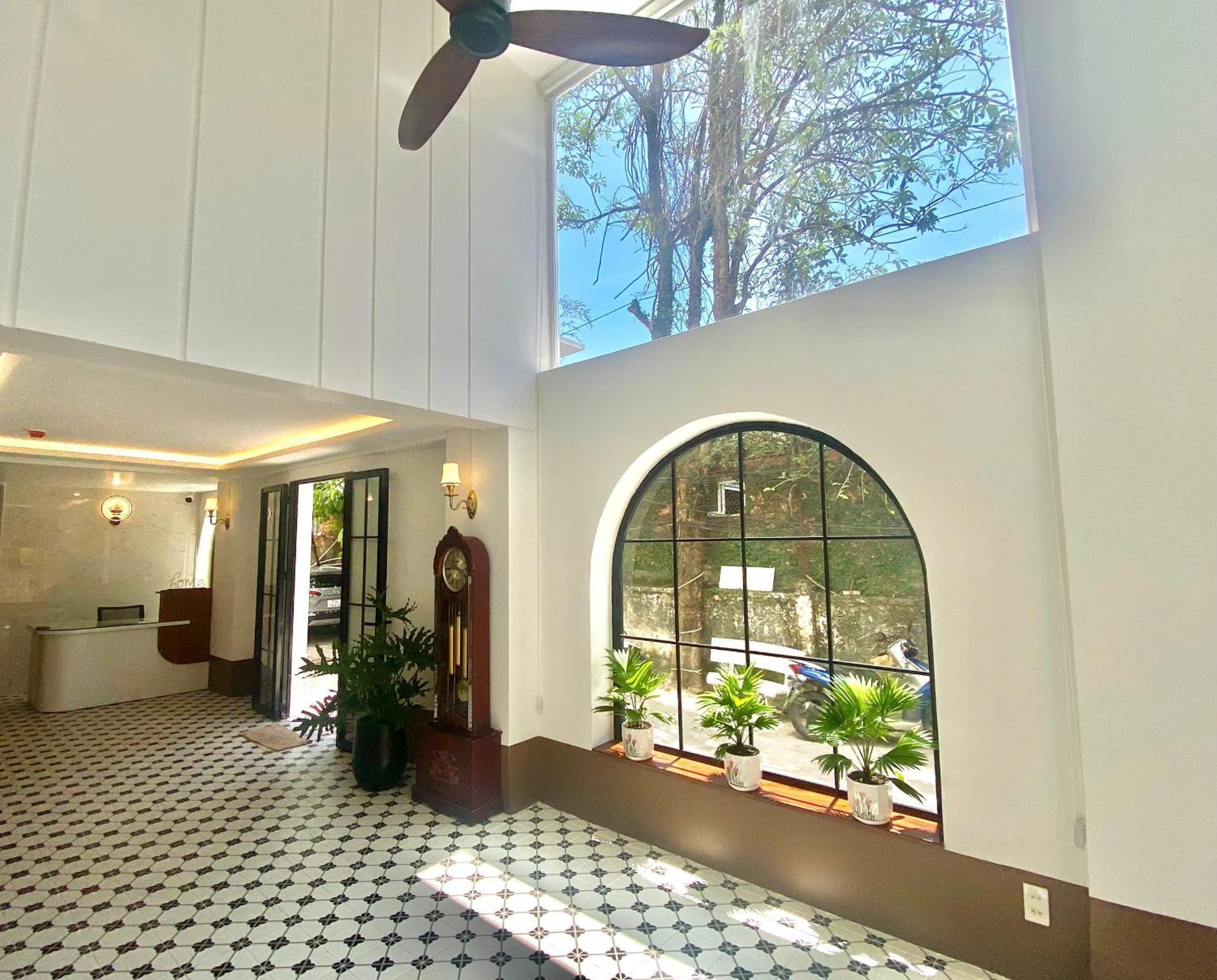 Hotel Oasis