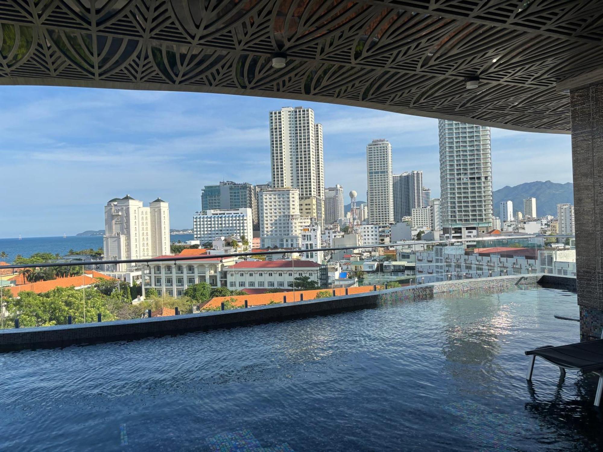 Hotel W Premium Nha Trang