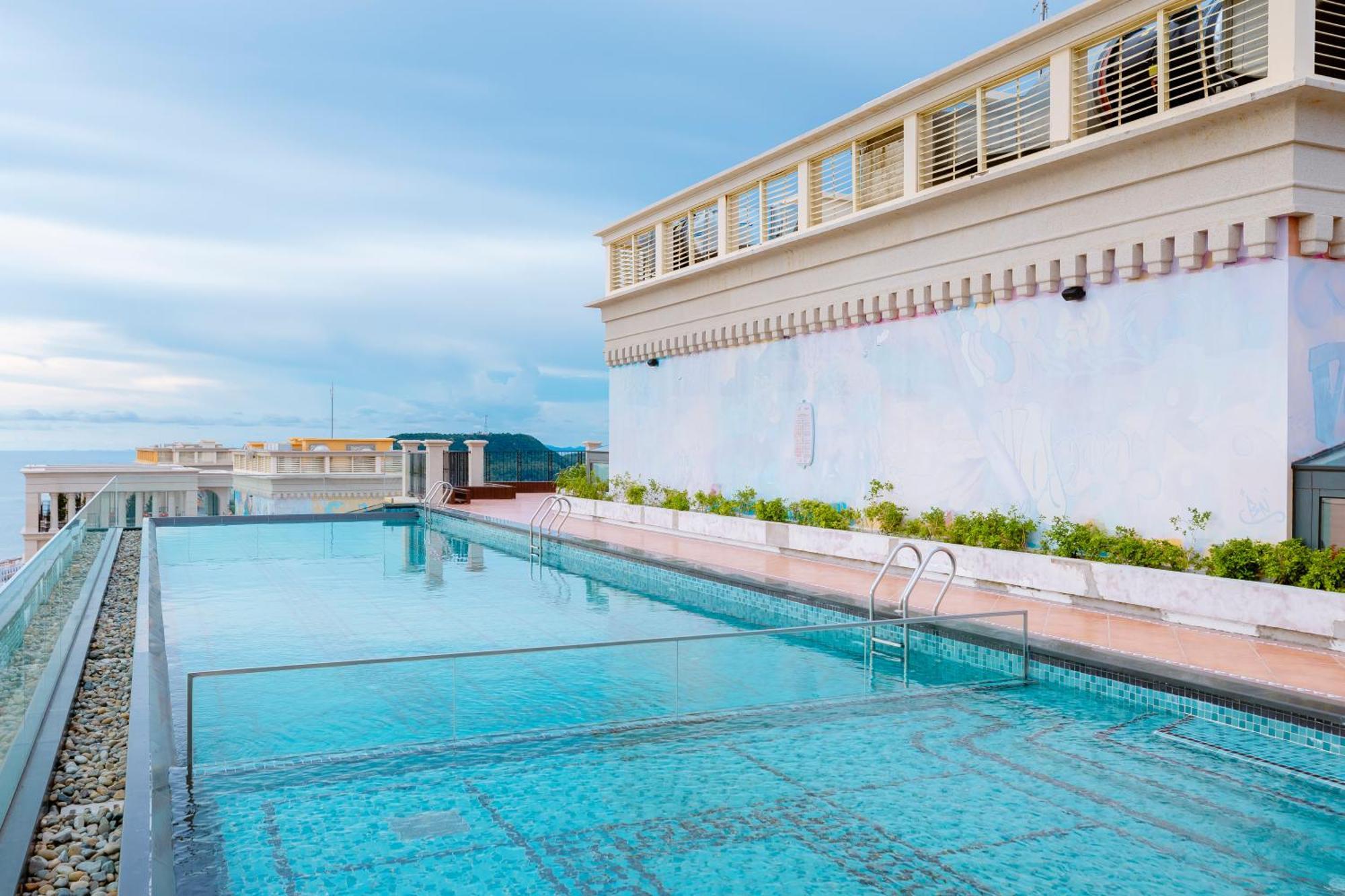 Aparthotel Mira - Hillside - Sea & Firework View Phu Quoc
