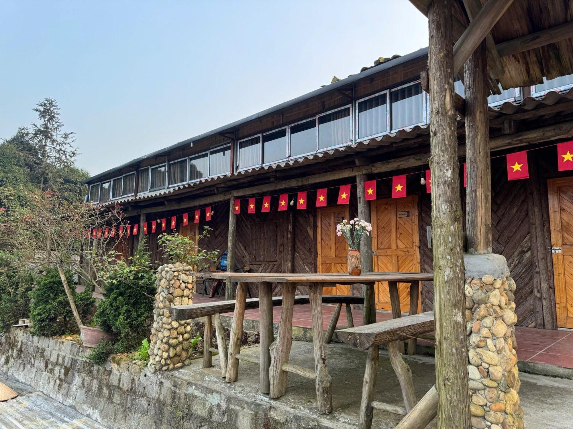 Lung Chung Doi - & Coffee Garden Sa Pa
