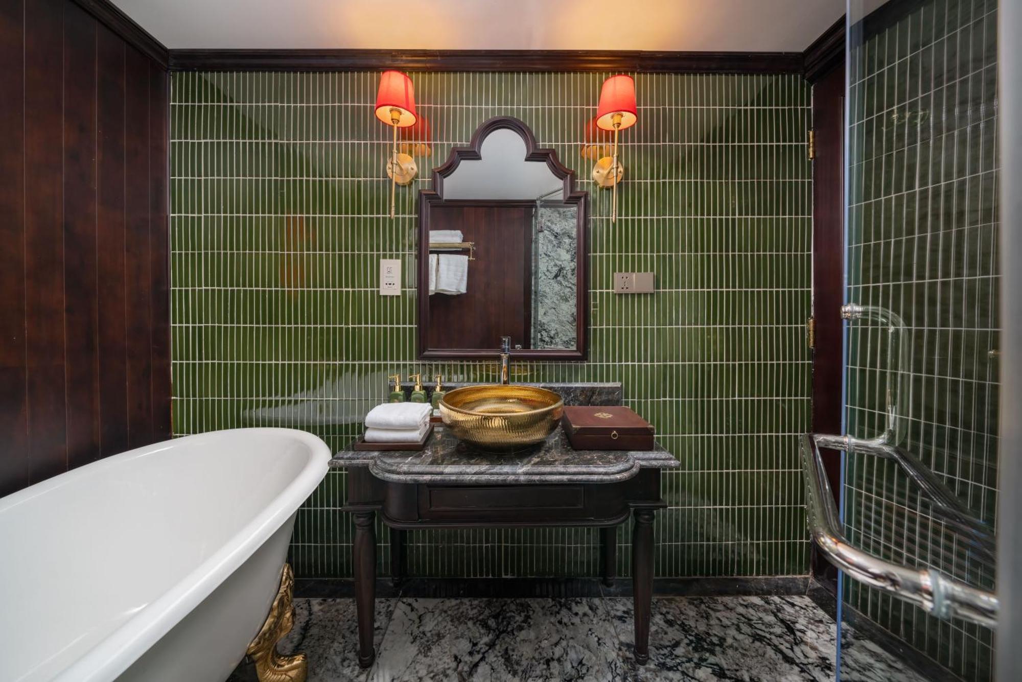 Indochine Grand Lan Ha Bay Ha Long