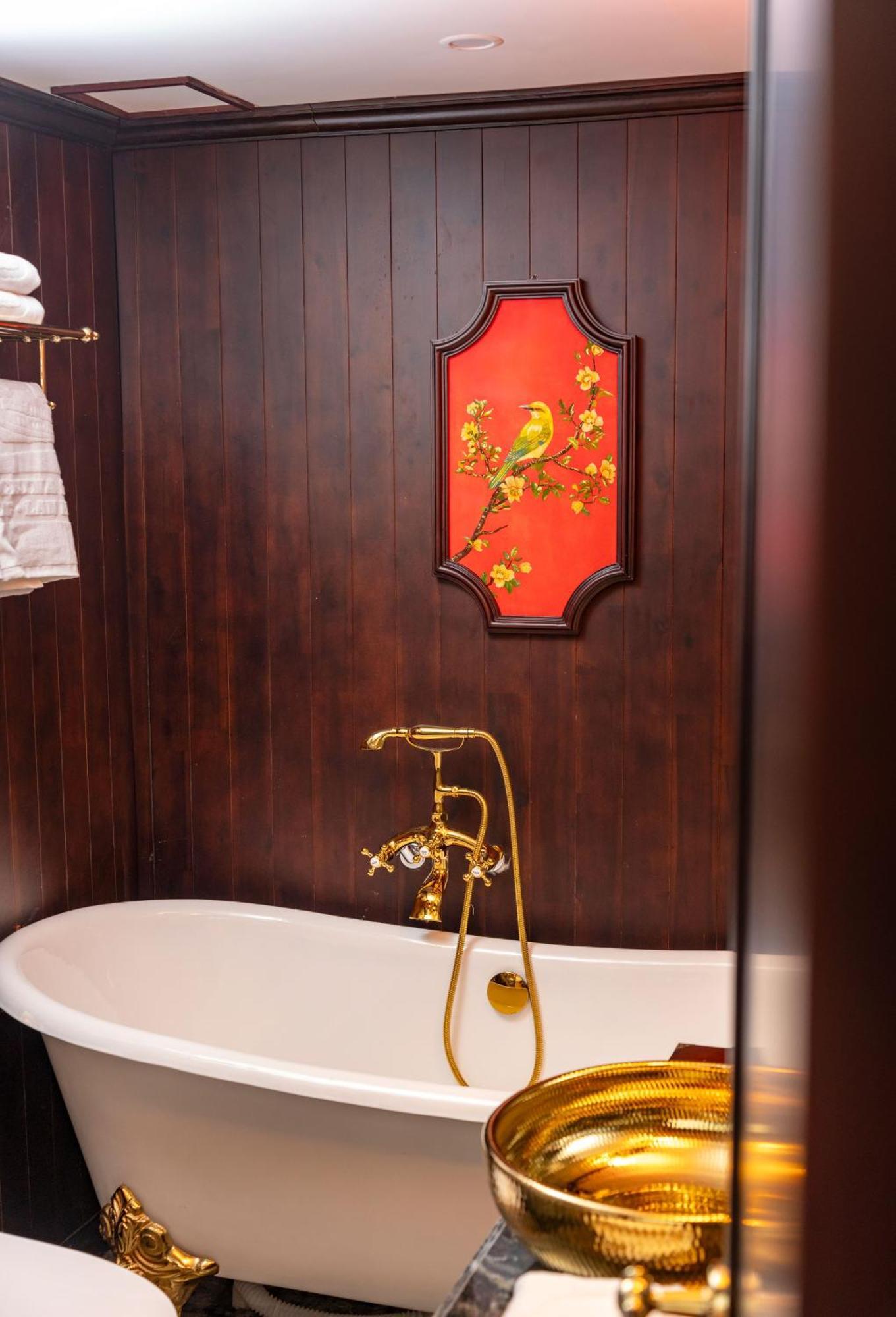 Indochine Grand Lan Ha Bay 5* Ha Long