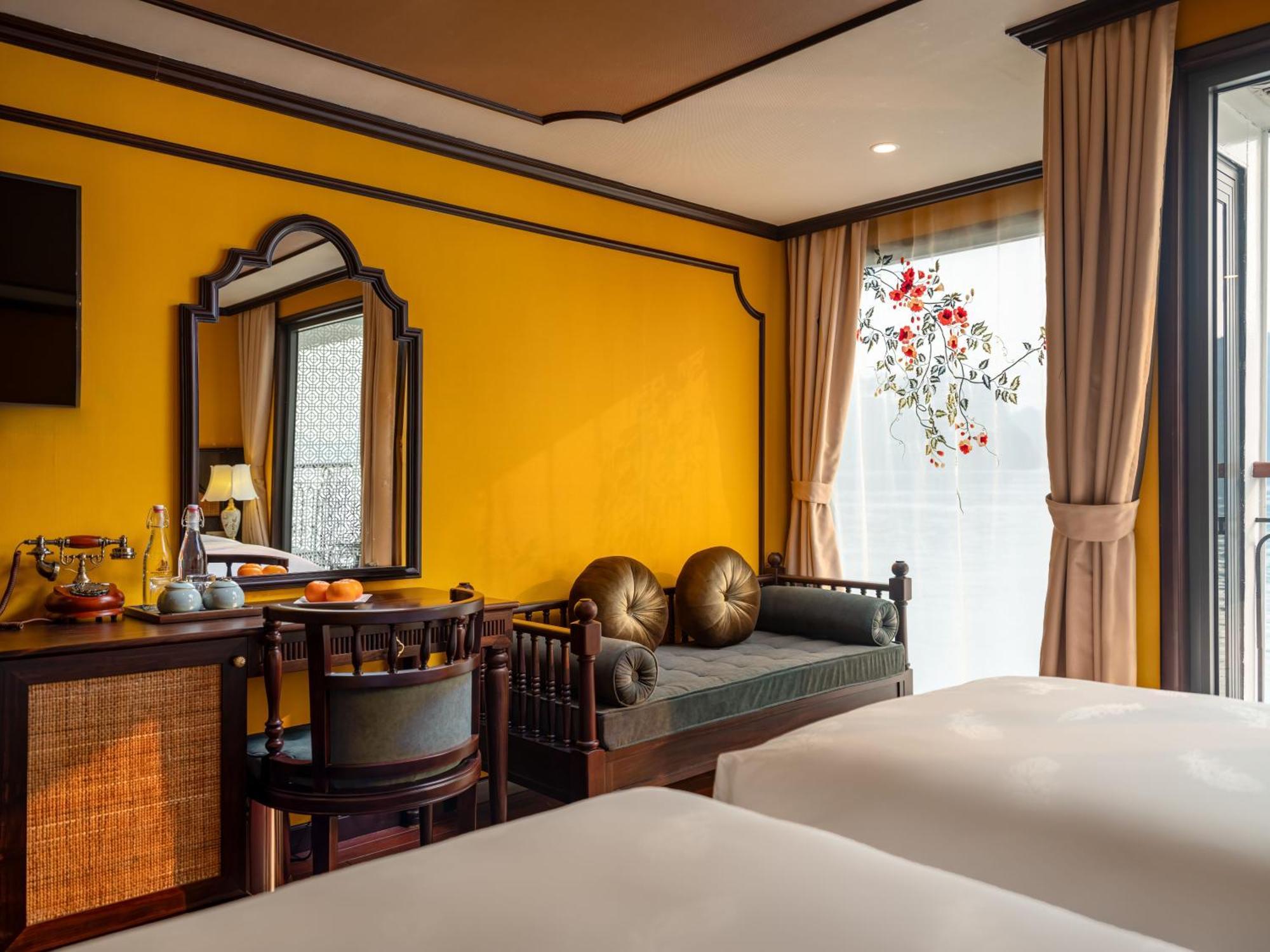 Hotel Indochine Grand Lan Ha Bay